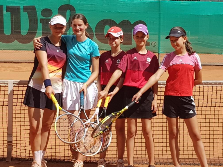 U15 Mädchen der SG Tawern/ TC Nittel feiern 2 x Meisterschaft